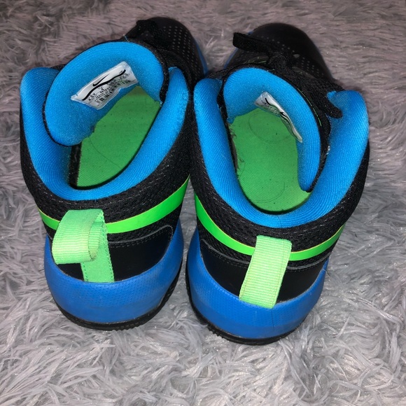 Nike boys shoes - Picture 6 of 8